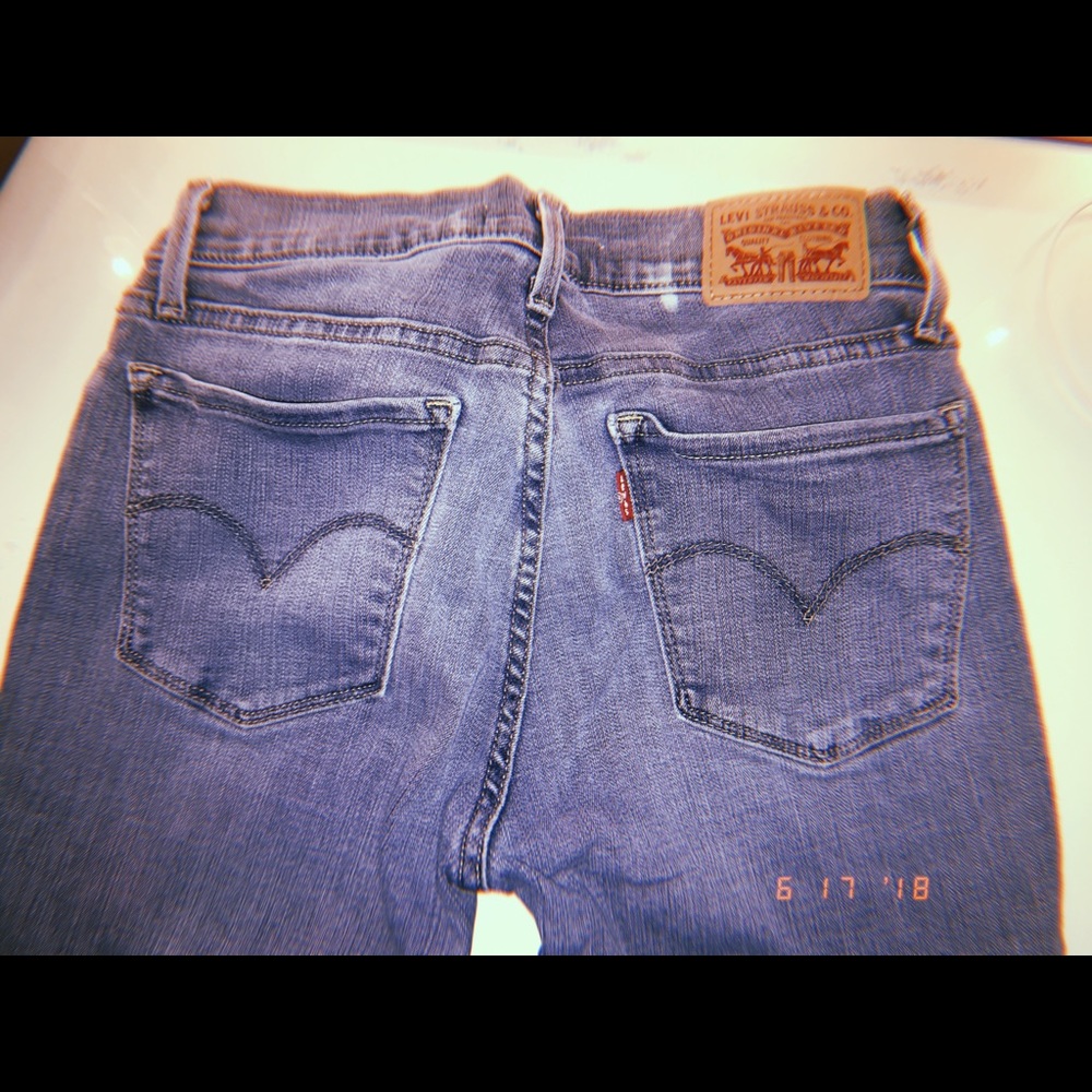 Levi’s 710 jeans